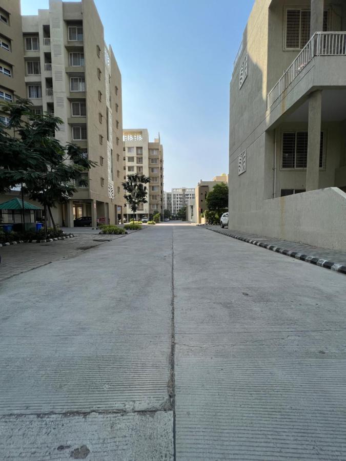 Apartamento 2Bhk Luxurious Beautiful Flat Near Iim Aiims Nagpur Exterior foto